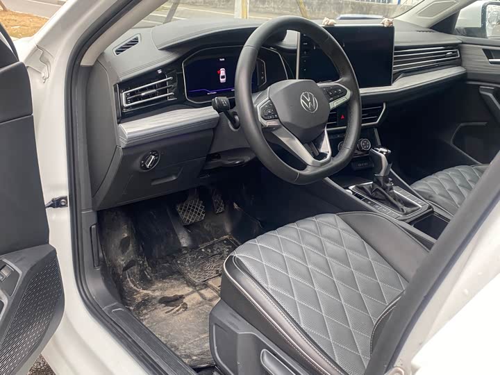 Фото 9 - Volkswagen Sagitar L