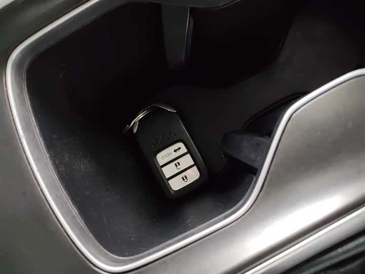 Фото 9 - Honda Accord