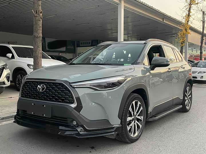 Фото 1 - Toyota Corolla Cross