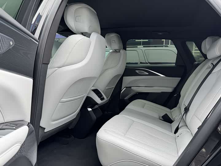 Фото 6 - Cadillac Lyriq