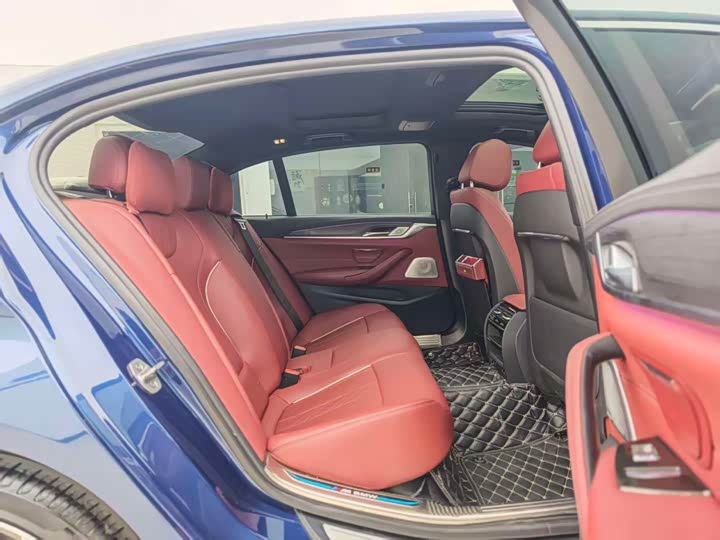 Фото 8 - BMW 5 Series