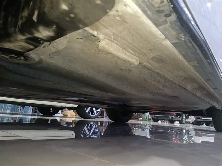 Фото 8 - Volkswagen Golf