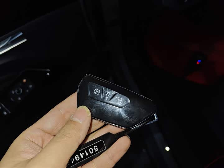 Фото 9 - Volkswagen ID.4 Crozz