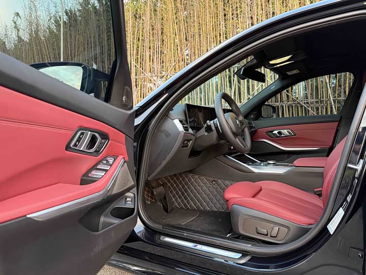 Фото 3 - BMW 3 Series