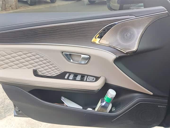 Фото 7 - BYD Han