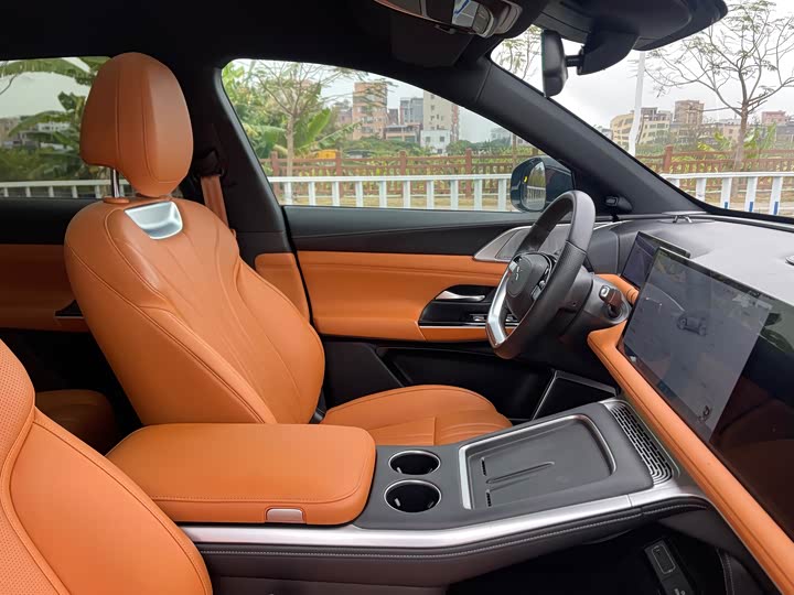 Фото 8 - XPeng G9