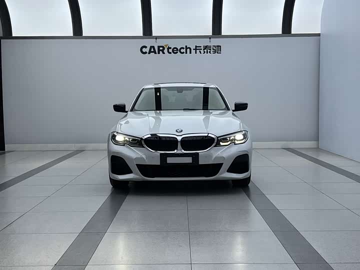 Фото 2 - BMW 3 Series
