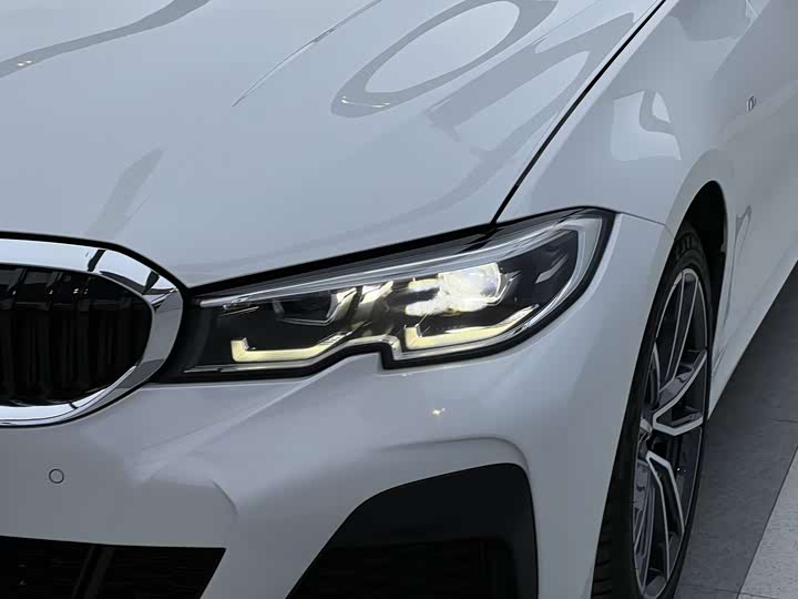 Фото 5 - BMW 3 Series