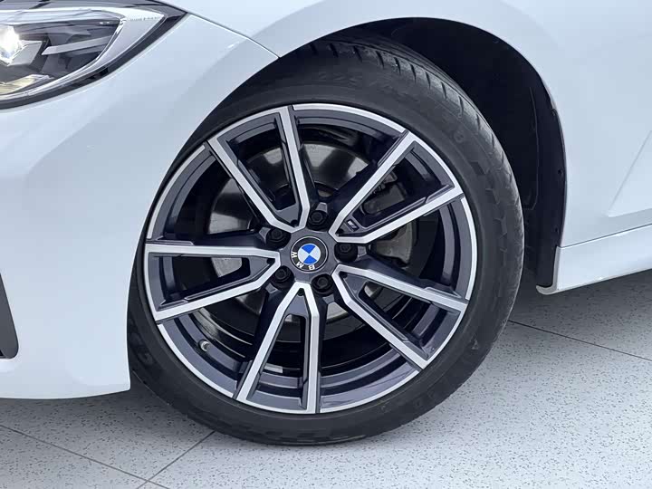 Фото 6 - BMW 3 Series