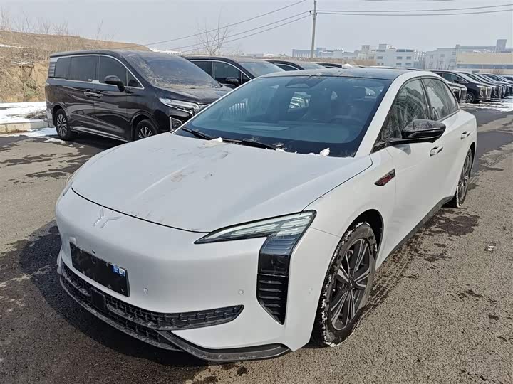 Фото 1 - Hongqi EH7