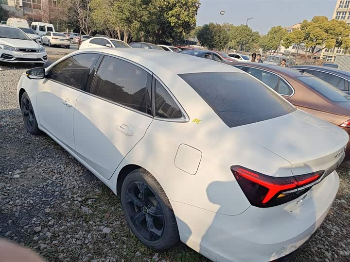 Фото 5 - Roewe i6 Max