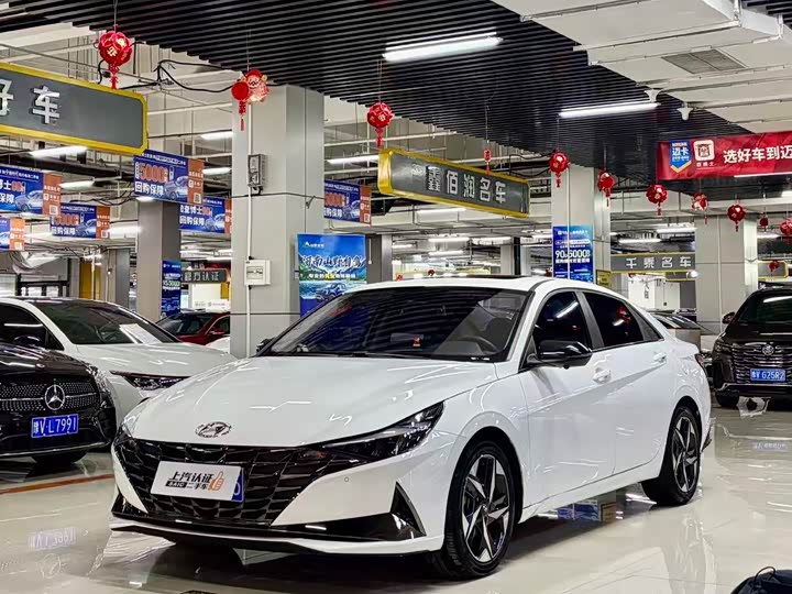 Фото 1 - Hyundai Elantra N line