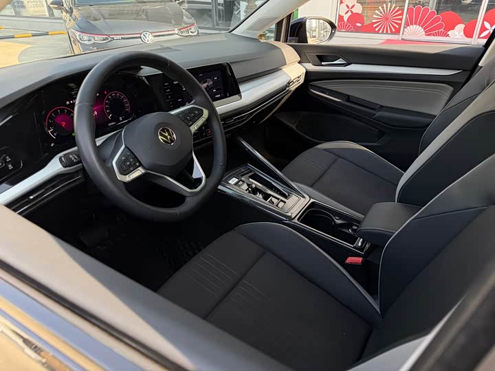 Фото 6 - Volkswagen Golf