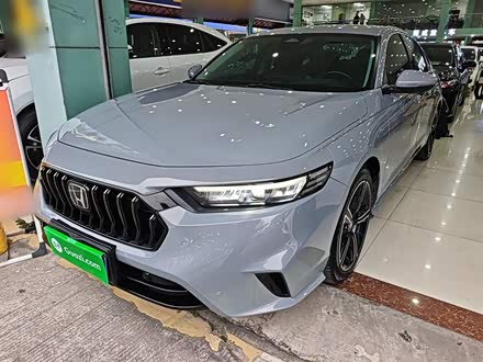 Фото 1 - Honda Inspire