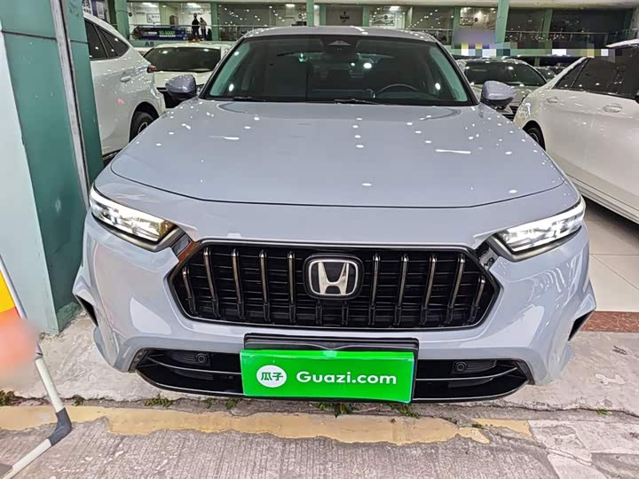 Фото 3 - Honda Inspire