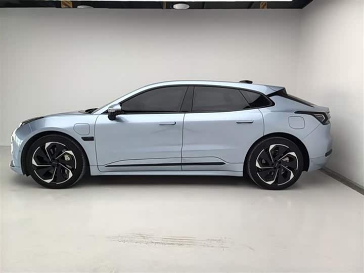 Фото 6 - Zeekr 001