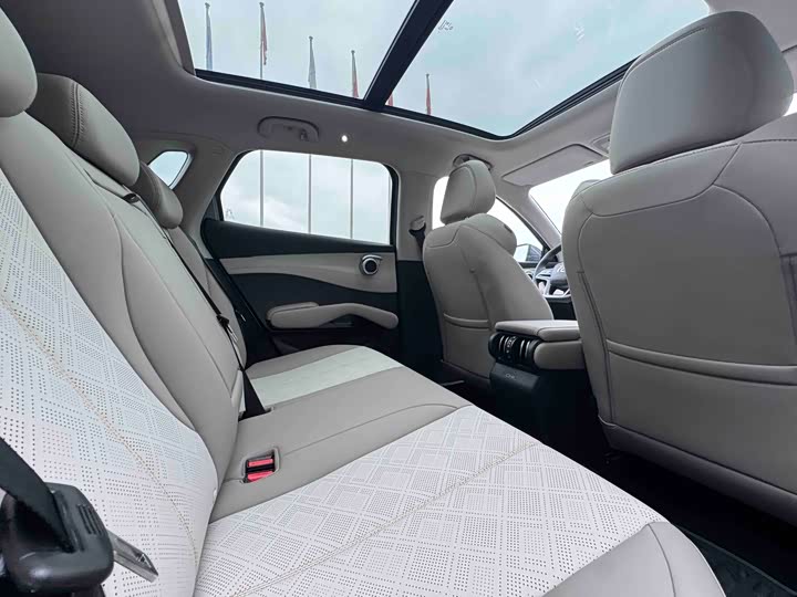 Фото 7 - BYD Yuan Plus