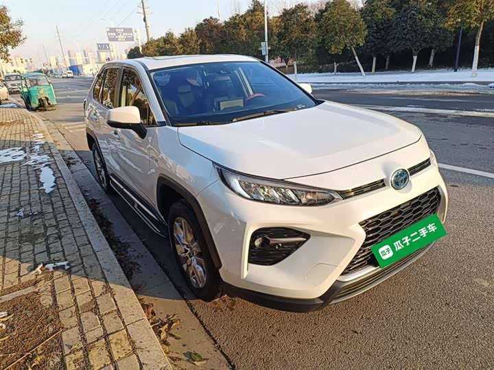 Фото 4 - Toyota Wildlander