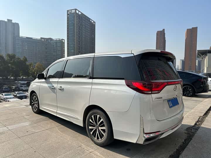 Фото 4 - GAC Trumpchi M8