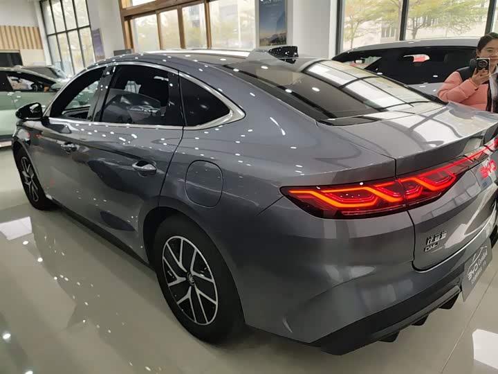 Фото 5 - BYD Qin L