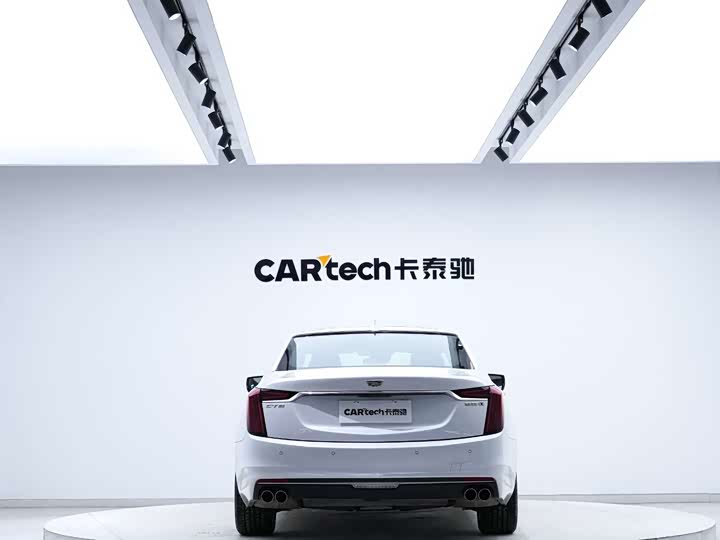 Фото 3 - Cadillac CT6
