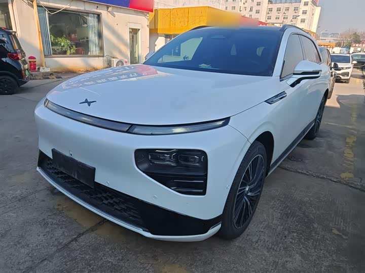 Фото 1 - XPeng G9