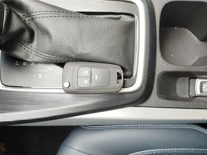 Фото 9 - Chevrolet Monza