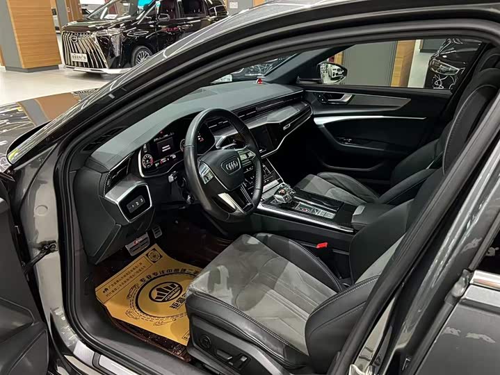 Фото 7 - Audi A6L