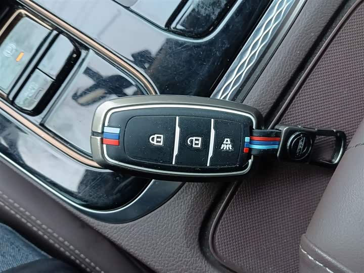 Фото 9 - Dongfeng Rich 7