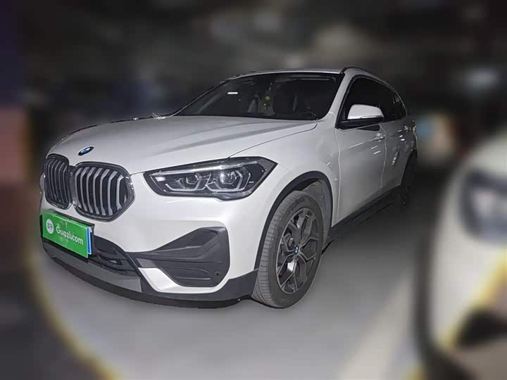 Фото 2 - BMW X1