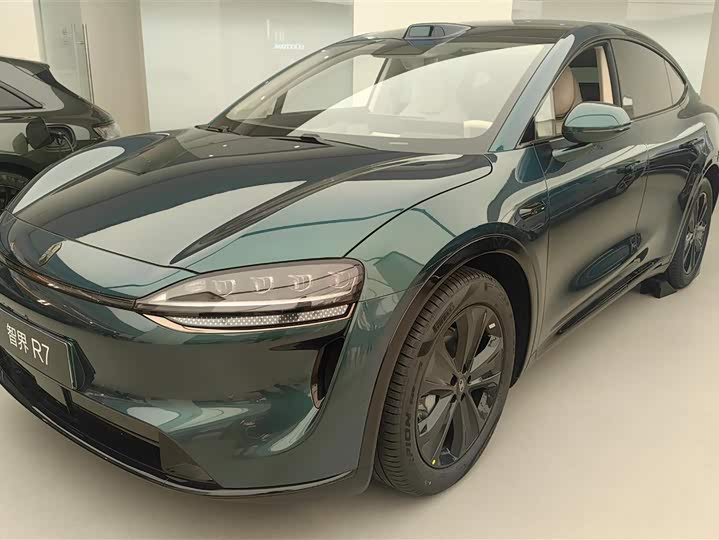 Фото 1 - Luxeed R7