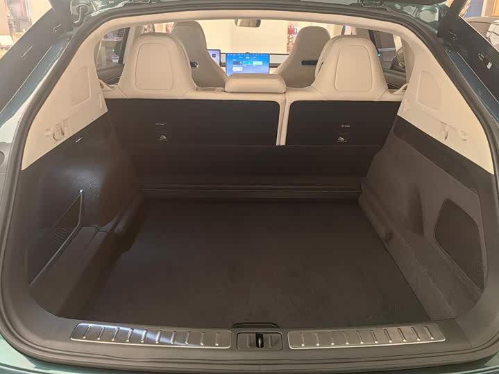 Фото 4 - Luxeed R7