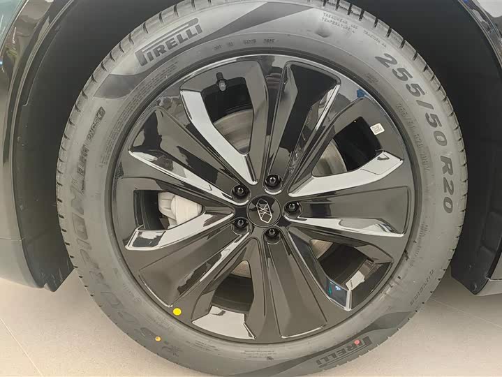 Фото 6 - Luxeed R7