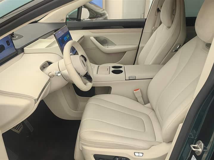 Фото 9 - Luxeed R7