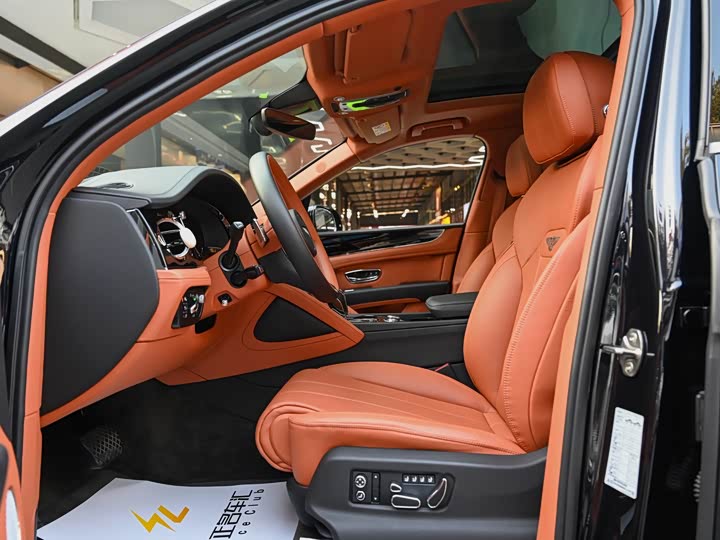 Фото 7 - Bentley Bentayga Hybrid