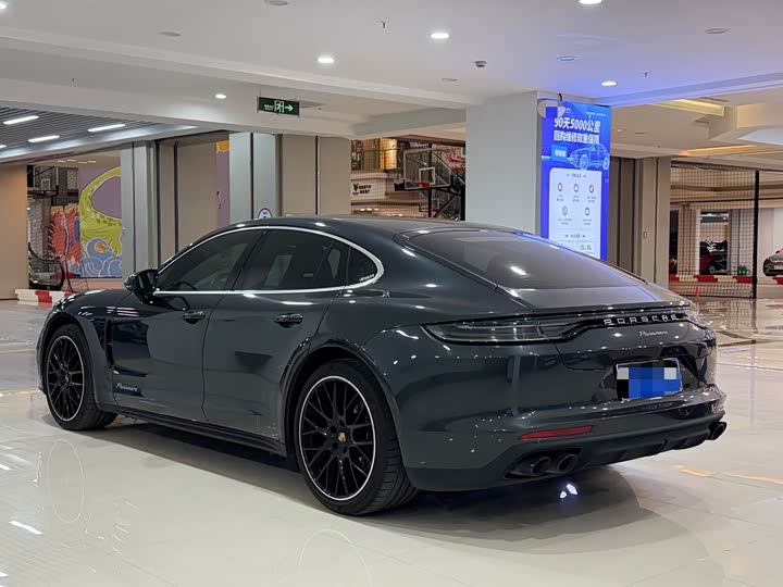 Фото 5 - Porsche Panamera