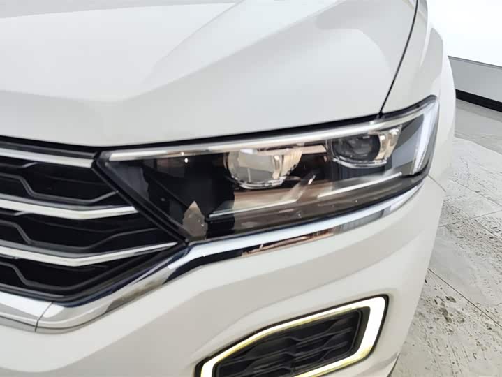 Фото 5 - Volkswagen T-Roc