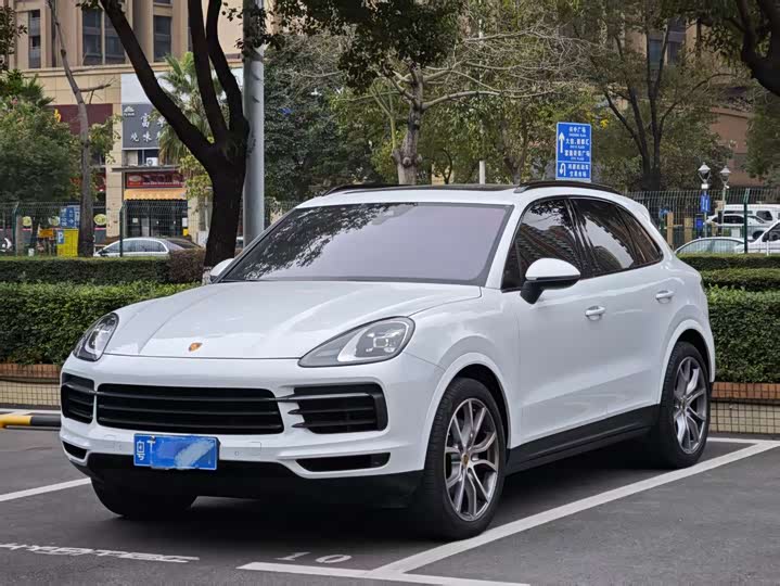 Фото 1 - Porsche Cayenne