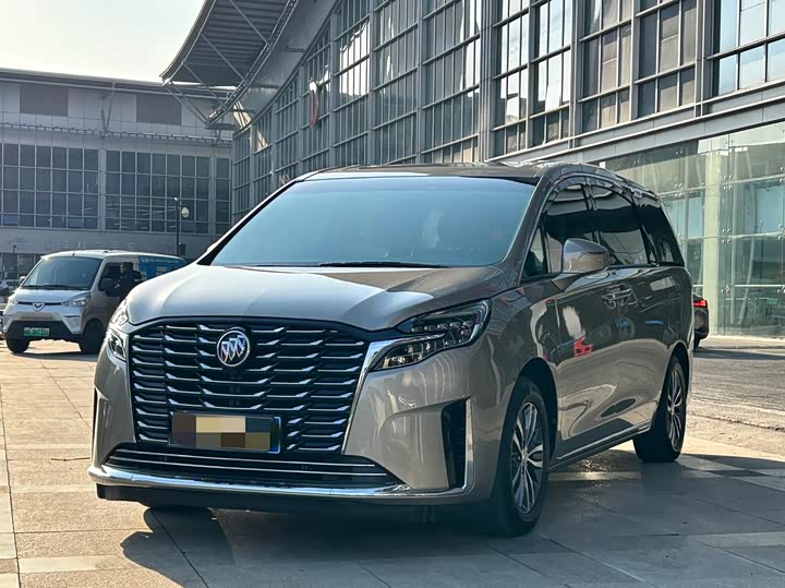 Фото 1 - Buick GL8 ES