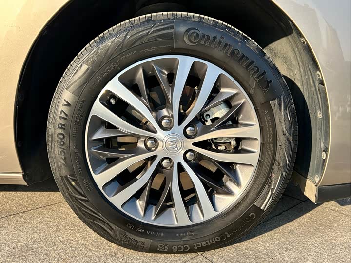 Фото 7 - Buick GL8 ES