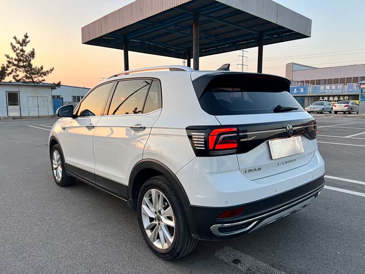 Фото 4 - Volkswagen T-Cross