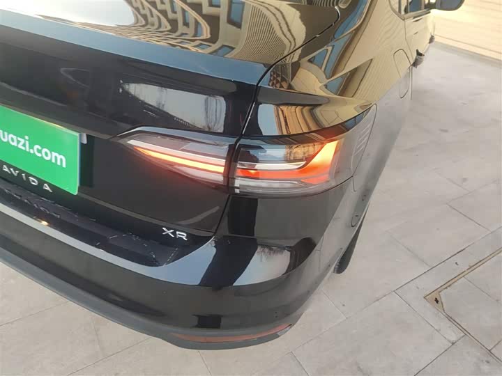 Фото 8 - Volkswagen Lavida