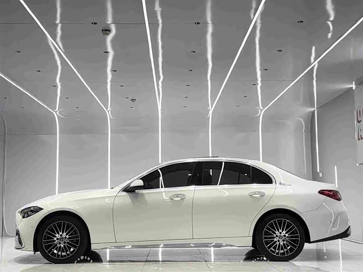 Фото 3 - Mercedes-Benz C-Class