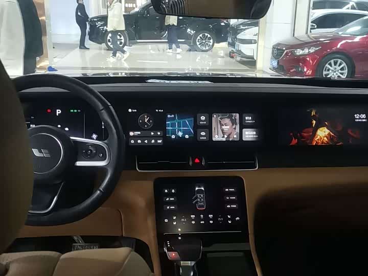 Фото 7 - LiXiang One