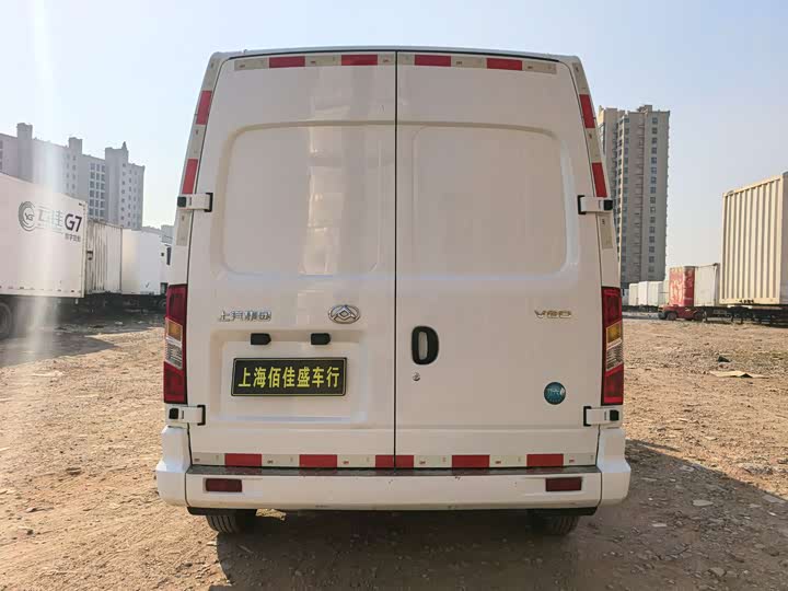 Фото 5 - Maxus V80