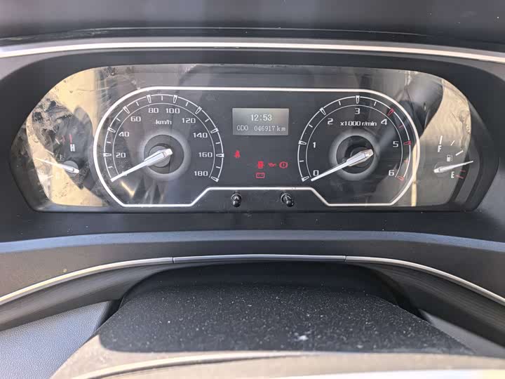 Фото 9 - Maxus V80