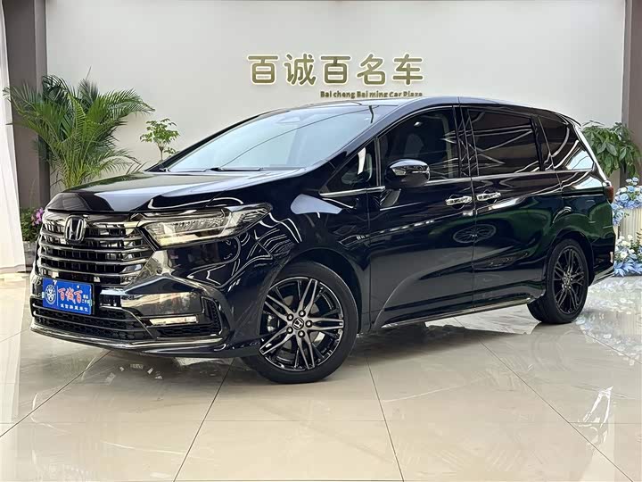 Фото 1 - Honda Odyssey