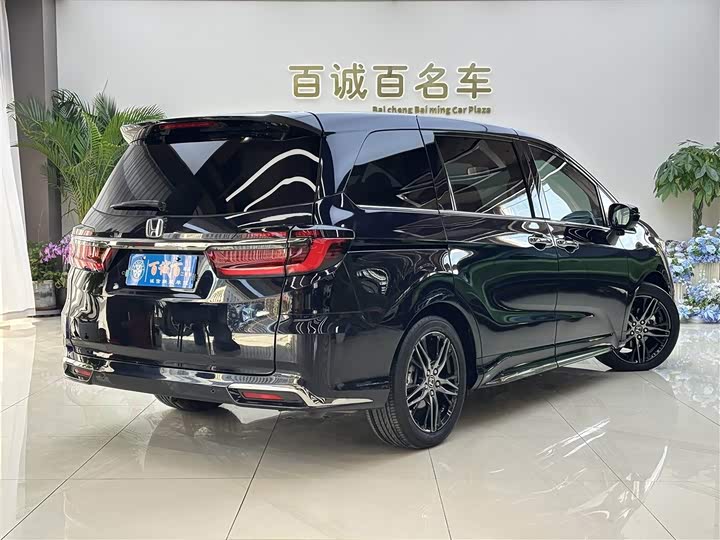 Фото 5 - Honda Odyssey