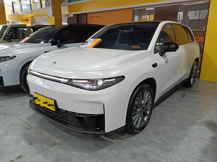 Фото 1 - Leapmotor C10