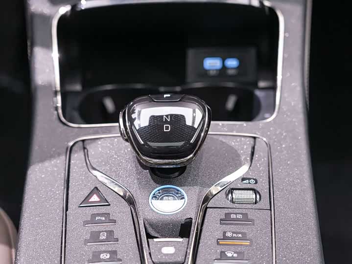 Фото 5 - BYD Han